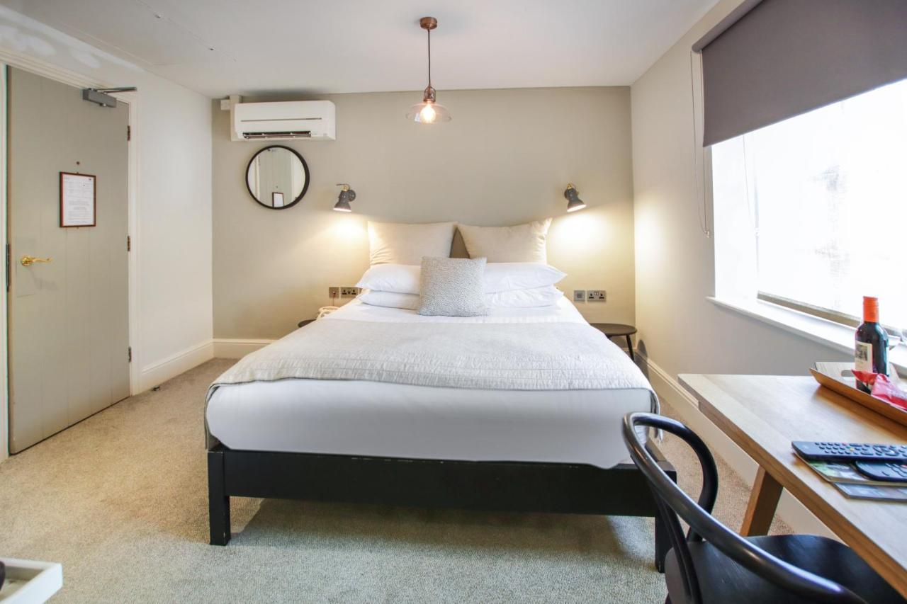 Hotel The Crown Amersham Esterno foto